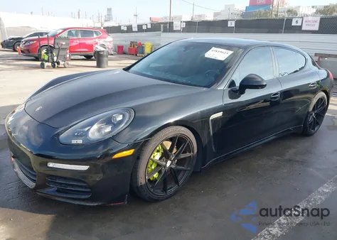 2015 Porsche Panamera E-Hybrid S z USA, uszkodzony, nr VIN WP0AD2A76FL040087